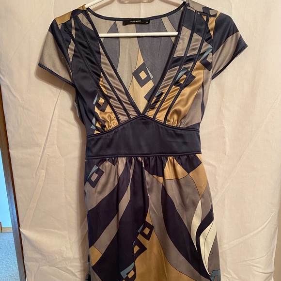 Cap Sleeve Tunic Dress - Picture 6 of 8